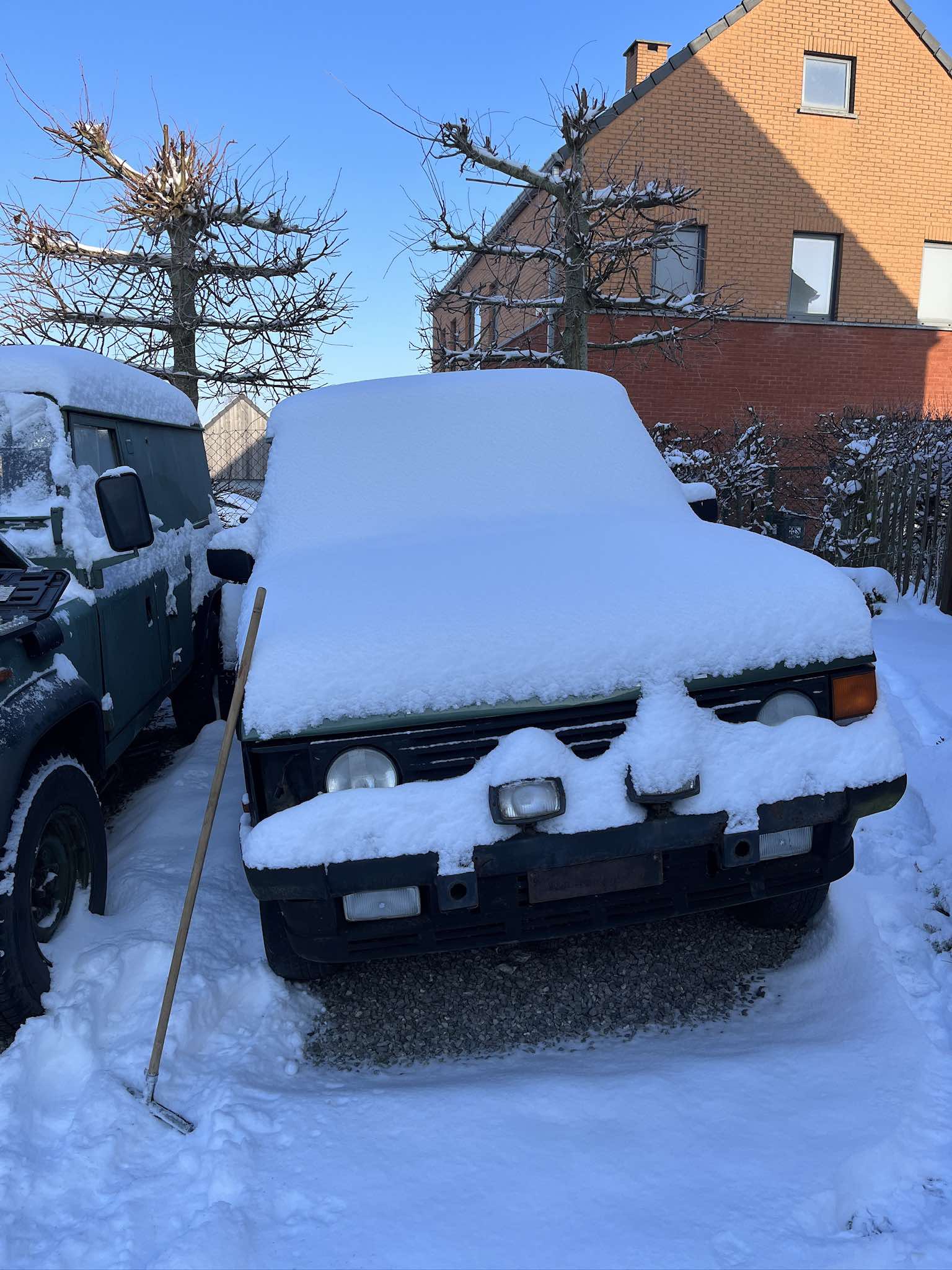 The RR enjoying the snow (the footwells definitely didn't like it tho)